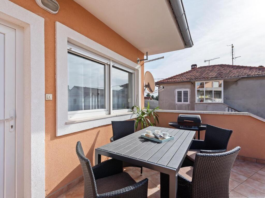 Apartment Nikoleto Zadar Exterior photo